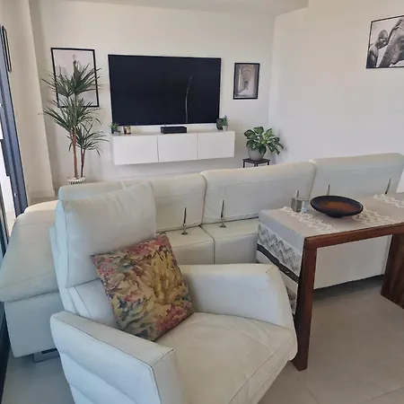 Higueron Skyview Apartment